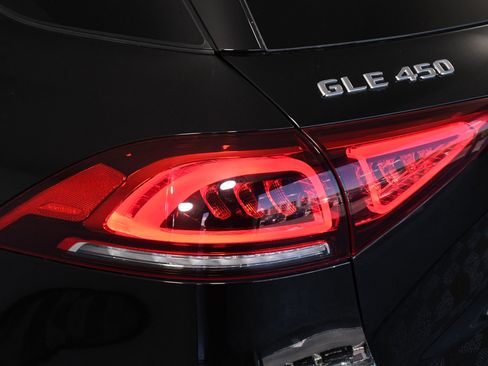 Used 2020 Mercedes-Benz GLE 450 GLE 450 image 32