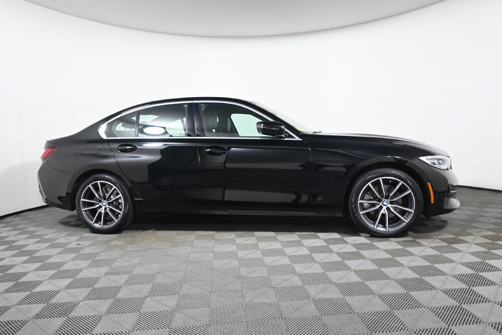 Used 2022 BMW 330i xDrive Sedan w/ Premium Package 2 AWD/4WD image 8