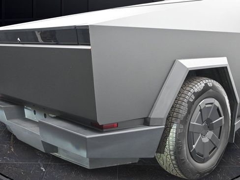 Used 2024 Tesla Cybertruck Cyberbeast AWD/4WD image 18