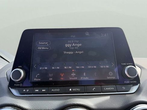 Used 2021 Nissan Sentra SR w/ SR Premium Package image 17