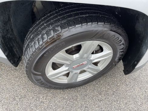 Used 2014 GMC Terrain SLE w/ Convenience Package image 16