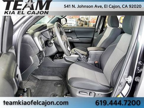 Used 2022 Toyota Tacoma TRD Sport w/ Black Out Package (TMS) AWD/4WD image 20