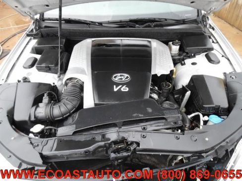 Used 2009 Hyundai Genesis 3.8 w/ Technology Pkg 4 image 4