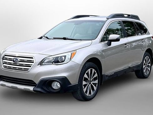 Used 2015 Subaru Outback 2.5i Limited AWD/4WD image 3