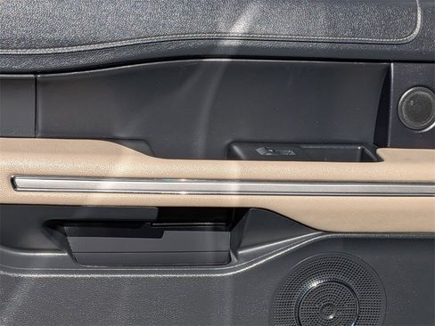 Used 2024 Ford Expedition Max Limited image 26