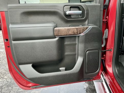 Used 2023 GMC Sierra 2500 Denali image 35