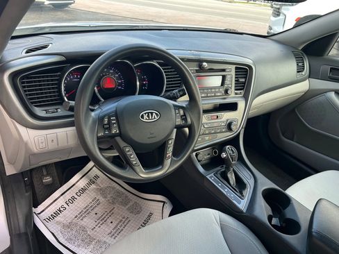 Used 2012 Kia Optima LX w/ Convenience Pkg FWD image 13