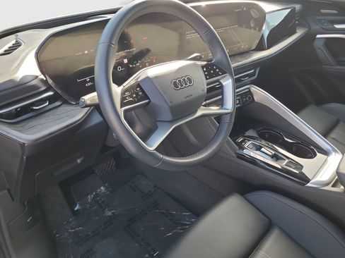 Used 2025 Audi Q5 Premium w/ Premium Plus AWD/4WD image 18