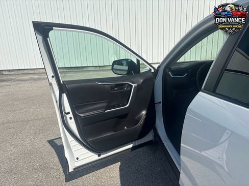 Used 2025 Toyota RAV4 LE FWD image 10