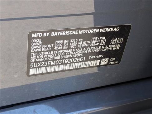 Used 2026 BMW X7 xDrive40i AWD/4WD image 27