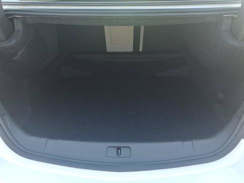 Used 2010 Buick LaCrosse CXL w/ Luxury Package FWD image 5