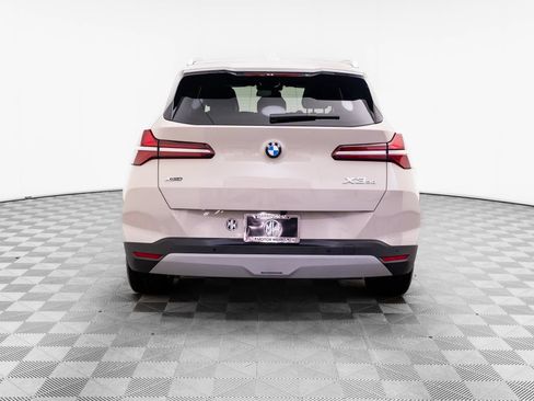 Certified 2025 BMW X3 xDrive30i w/ Premium Package AWD/4WD image 4