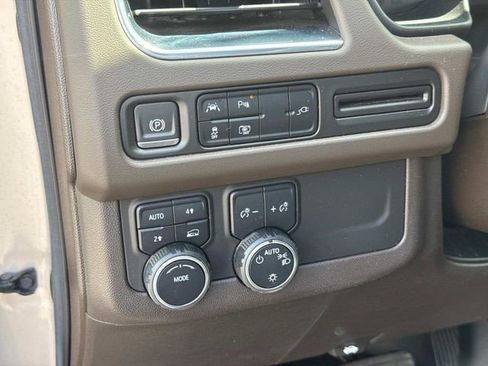 Certified 2022 Chevrolet Tahoe LT w/ LT Signature Plus Package AWD/4WD image 29