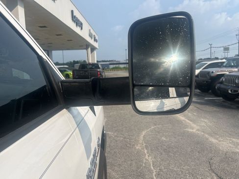 Used 2018 RAM 2500 Tradesman w/ Chrome Appearance Group image 7