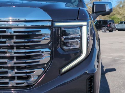 New 2026 GMC Sierra 1500 Denali w/ Denali Reserve Package AWD/4WD image 12