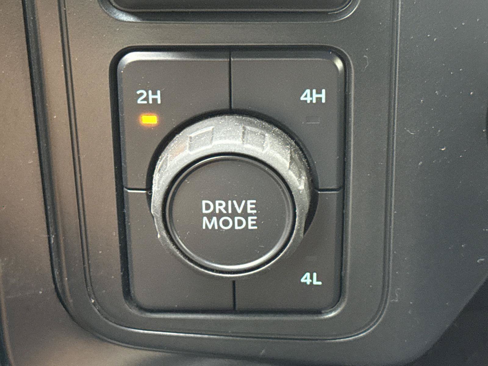 Used 2025 Ford F150 STX w/ Equipment Group 200A AWD/4WD image 19
