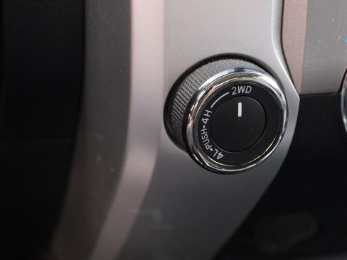 Used 2019 Toyota Tundra Limited AWD/4WD image 19