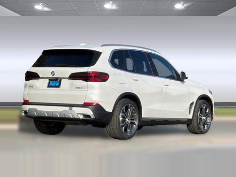 New 2026 BMW X5 xDrive50e AWD/4WD image 9