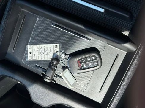 Used 2025 Honda Odyssey Sport-L image 6