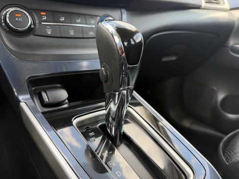 Used 2017 Nissan Sentra SR w/ SR Premium Technology Package FWD image 10