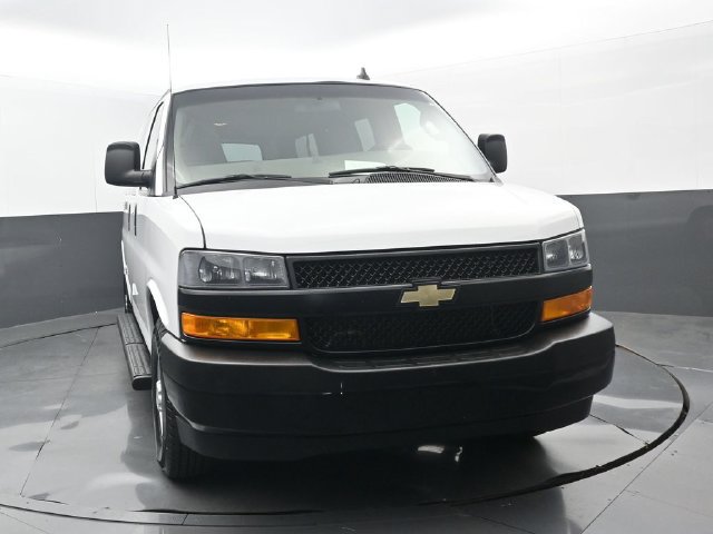 Used 2022 Chevrolet Express 2500 LS w/ Driver Convenience Package RWD image 14