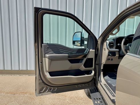 New 2026 Ford F250 Platinum w/ Platinum Plus Package AWD/4WD image 14