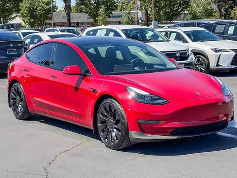 Used 2022 Tesla Model 3 Performance image 5