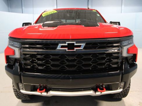Used 2023 Chevrolet Silverado 1500 ZR2 w/ Technology Package AWD/4WD image 34