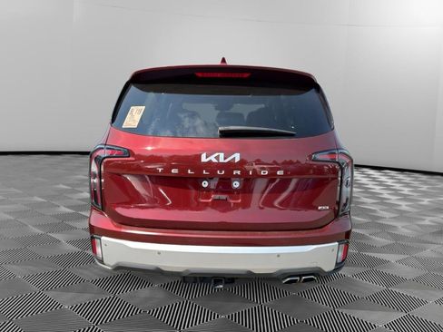 Certified 2024 Kia Telluride EX w/ EX Captain's Chair Package AWD/4WD image 5