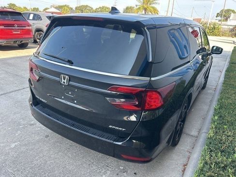 Used 2023 Honda Odyssey Sport image 7