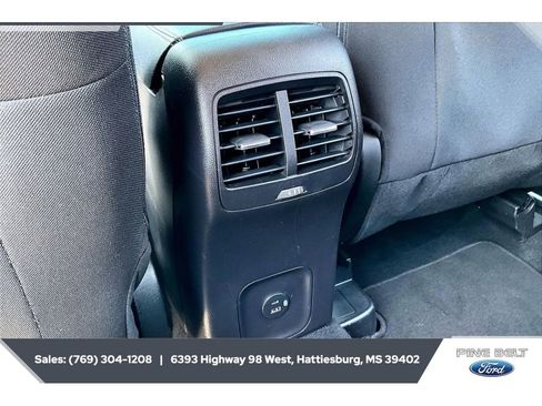 Used 2022 Ford Escape SE w/ Convenience Package FWD image 25