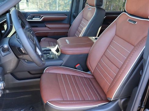 New 2026 GMC Sierra 2500 Denali Ultimate w/ Max Trailering Package image 13