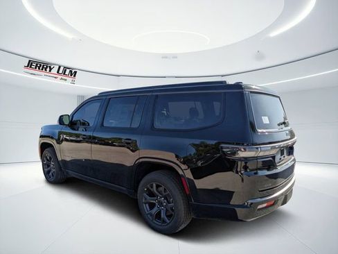 New 2026 Jeep Grand Wagoneer Limited w/ Premium Group II AWD/4WD image 5
