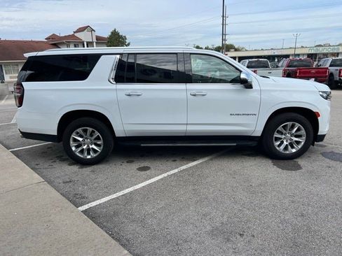 Used 2023 Chevrolet Suburban Premier image 6