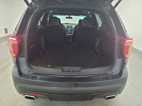 Used 2017 Ford Explorer Sport w/ Equipment Group 401A AWD/4WD image 29
