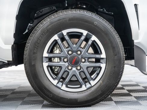Certified 2024 Toyota Tacoma TRD Sport w/ TRD Sport Upgrade Package AWD/4WD image 18