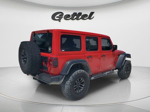 Used 2024 Jeep Wrangler Unlimited Rubicon w/ XTREMEE 35" Tire Package AWD/4WD image 5