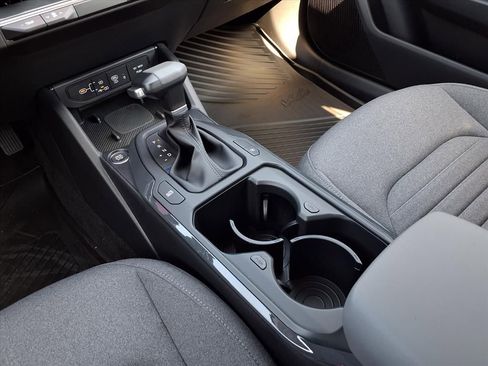 New 2025 Kia K4 EX image 18