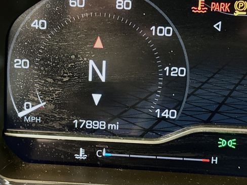 Used 2024 GMC Sierra 1500 Elevation image 19