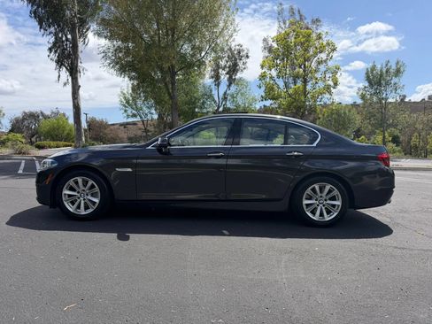 Used 2016 BMW 528i Sedan RWD image 2
