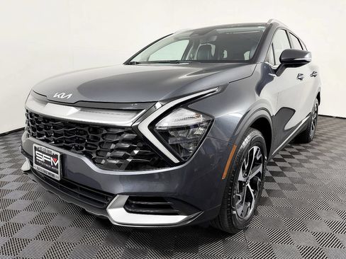 Used 2023 Kia Sportage EX AWD/4WD image 3