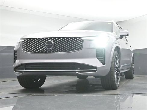 New 2026 Volvo XC90 B6 Core image 39
