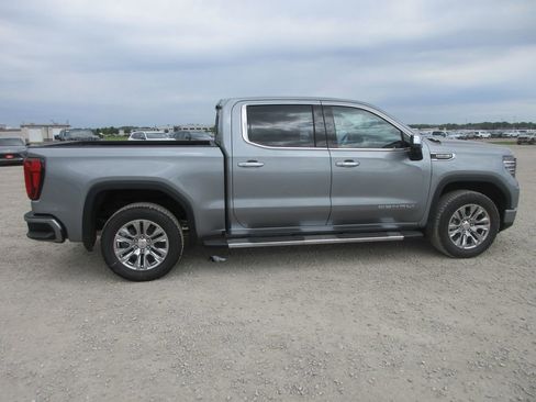 New 2026 GMC Sierra 1500 Denali AWD/4WD image 3