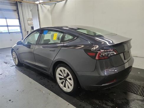 Used 2022 Tesla Model 3 Long Range image 4