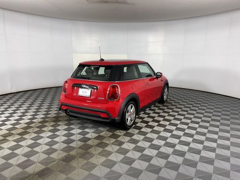 Certified 2022 MINI Cooper 2-Door Hardtop image 27