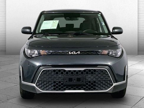 Certified 2025 Kia Soul LX w/ LX Technology Package FWD image 2