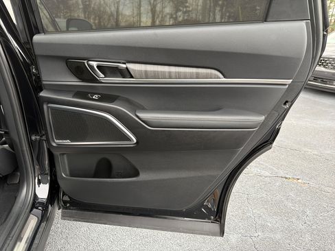 Used 2024 Kia Telluride SX image 17