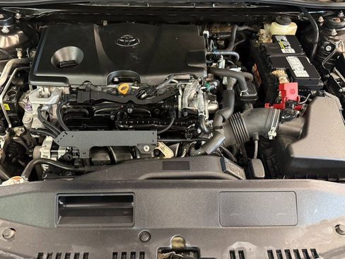 Used 2018 Toyota Camry LE FWD image 22