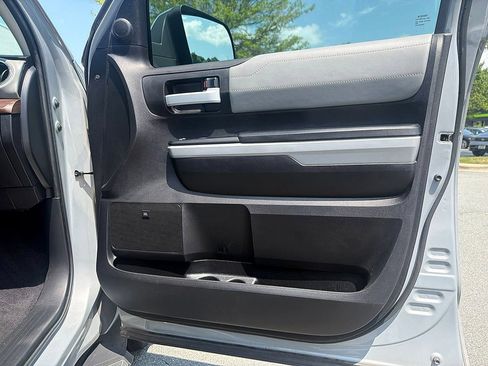 Used 2021 Toyota Tundra Limited w/ Limited Premium Package AWD/4WD image 31