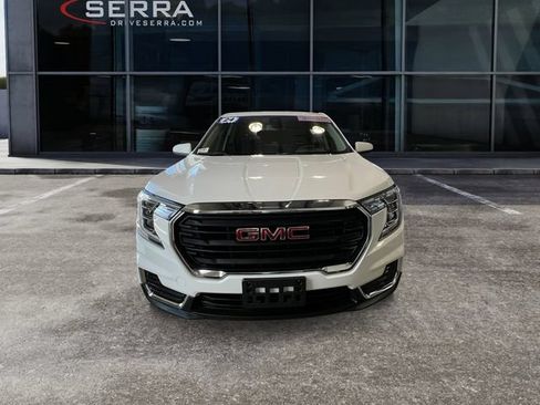 Used 2024 GMC Terrain SLE FWD image 6